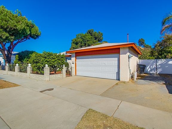 2nd image of 717 Meadowbrook Dr