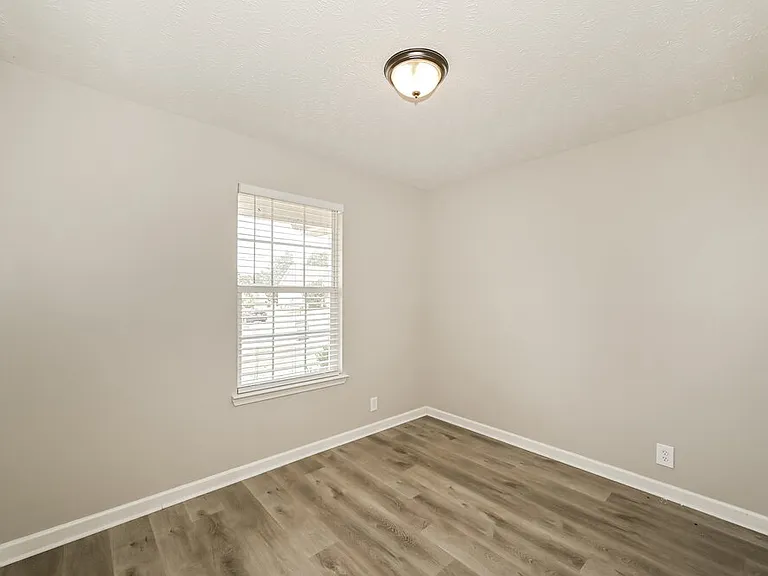 1225 Akins Ridge Dr — Photo 14