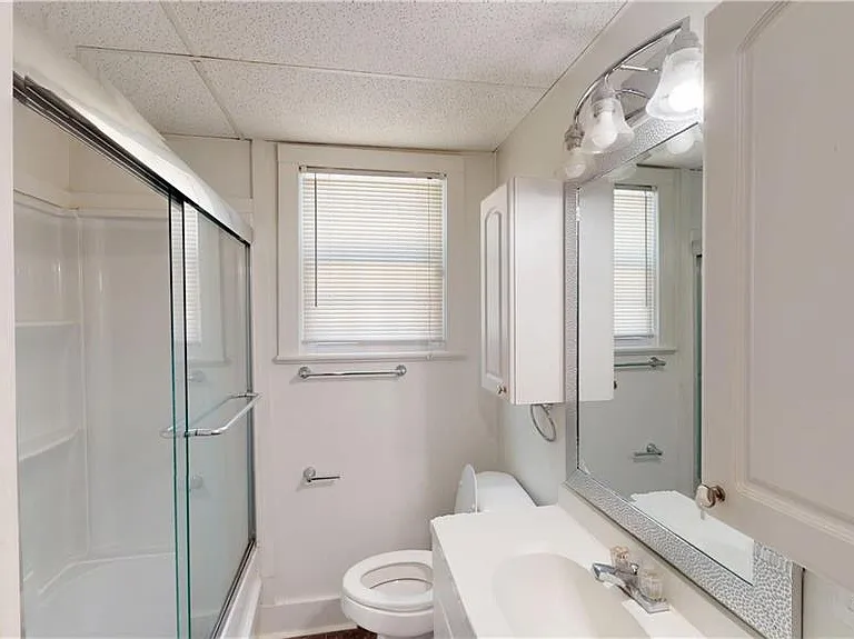 272 Border Dr W — Photo 12