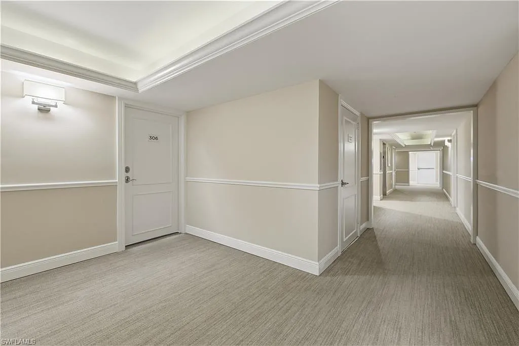 2 bed, 2.0 bath, 1300 sqft, $8,000 — Photo 3
