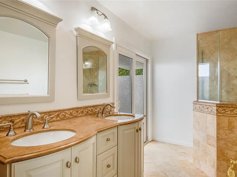 7183 Avenida Altisima — Photo 17