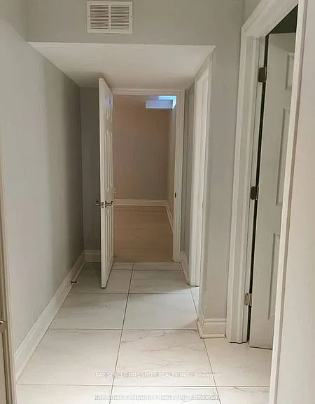 2 Lonsdale Ct — Photo 9