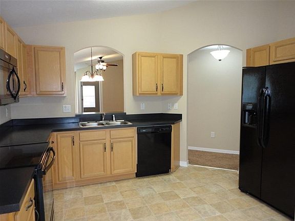 4th image of 10041 Perthshire Cir
