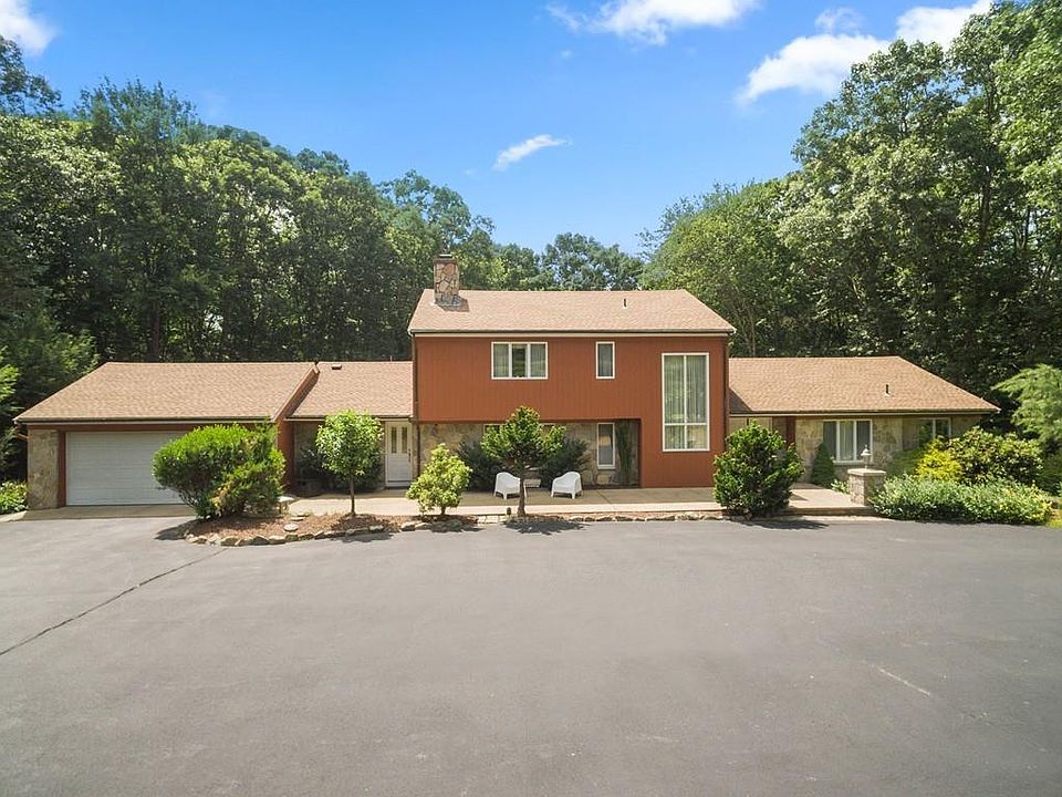 1 Middlebrook Ln, Lincoln, RI 02865 Zillow