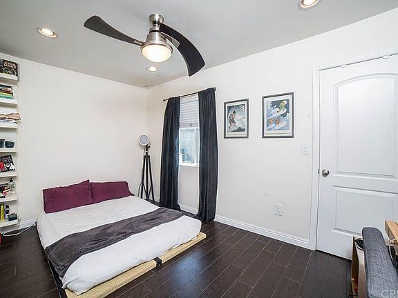 4th image of 11302 Emelita St
