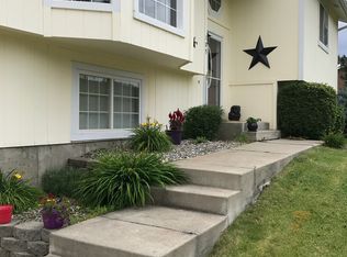 109 E Wynot Dr, Nine Mile Falls, WA 99026