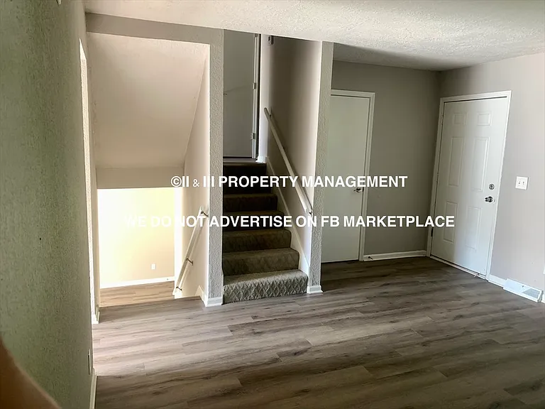 6102 Newton St — Photo 5
