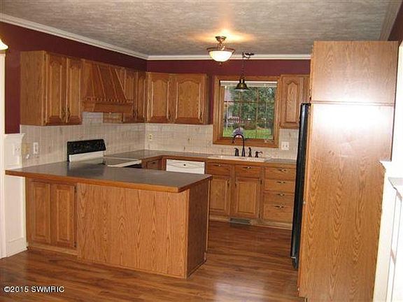 2nd image of 4843 40th Ave