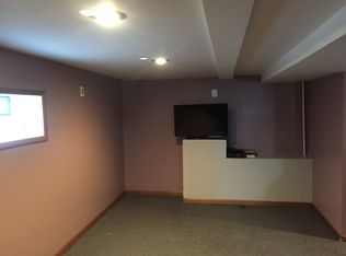 102 Linden Ave, Bellwood, IL 60104
