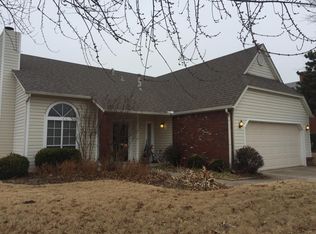 1608 S Cypress Ave, Broken Arrow, OK 74012