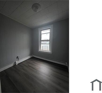 2nd image of 8 Garfield St