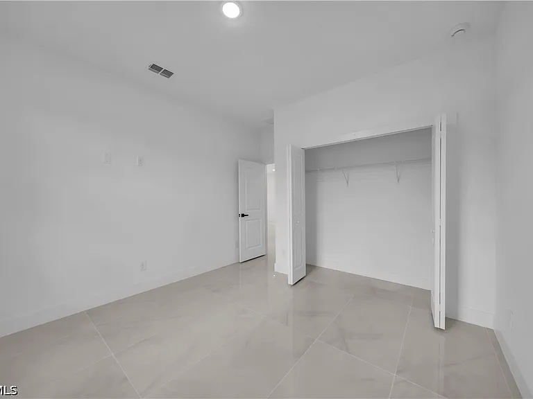 2509 50th St W — Photo 28