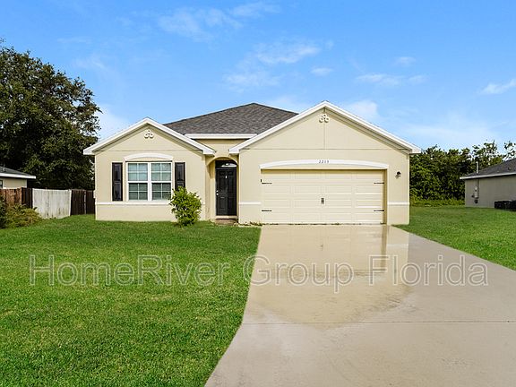 2nd image of 2213 SW Monterrey Ln