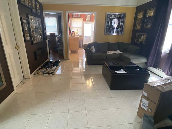 4th image of 6241 64th St