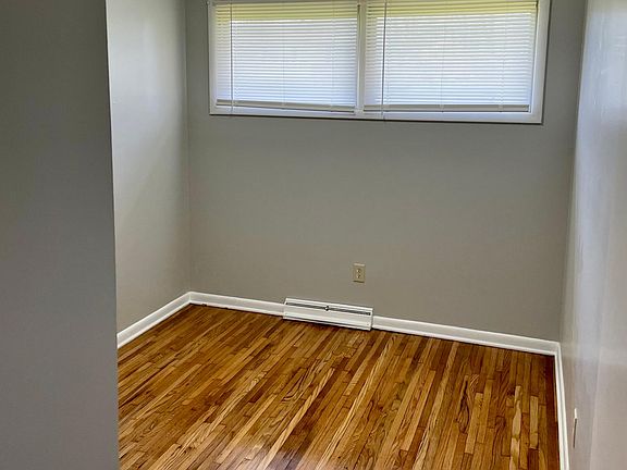 4th image of 705 Lindaire Ln