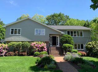 27 Grace Rd, Newton, MA 02459