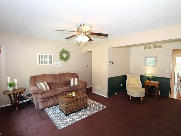 2nd image of 2342 2346 Wickley Ave