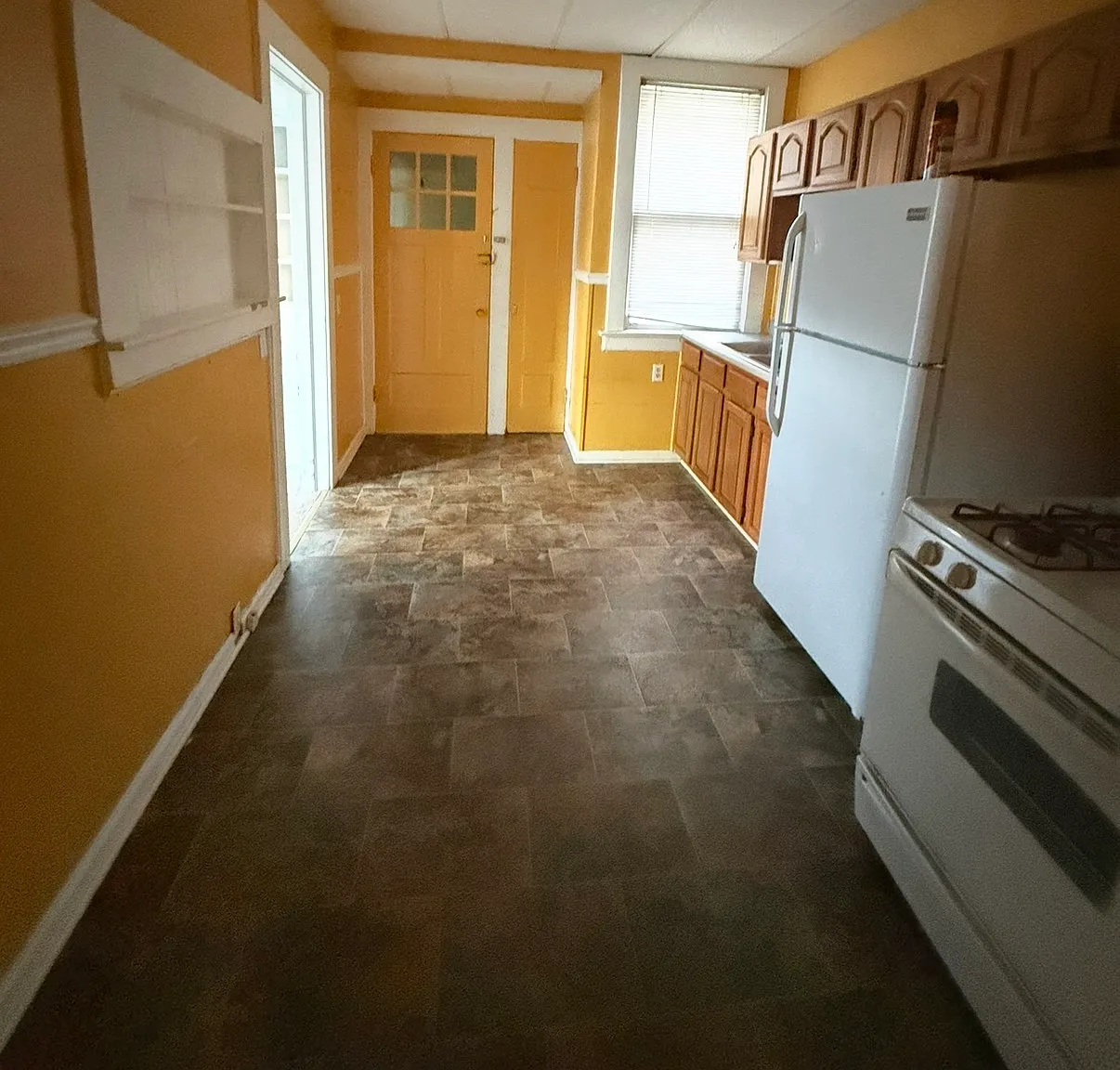 2 bed, 1092 sqft, $1,350 — Photo 1