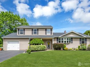 5133 Custer St, Piscataway, NJ 08854