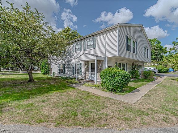 3rd image of 291 Ivy Hill Ln