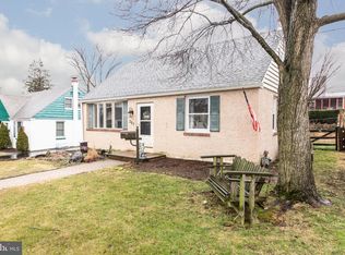 207 Rolling Rd, Broomall, PA 19008