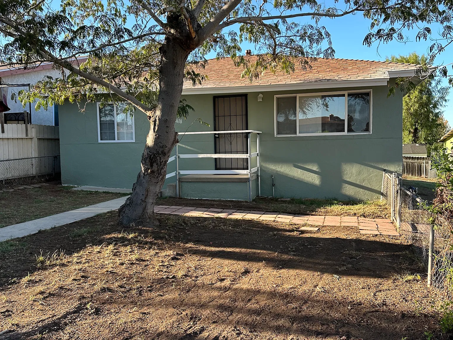 2 bed, 832 sqft, $2,700 — Photo 1