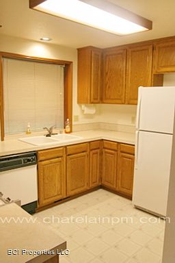 4th image of 624 Pleasant Hill Dr NE