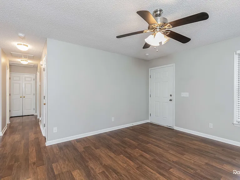 15 Nealtown Way — Photo 6