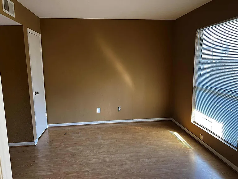 2100 Wilcrest Dr #114 — Photo 12