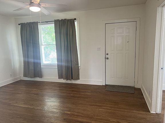 3rd image of 121 N Van Buren St APT A