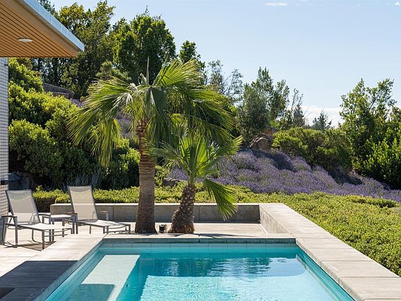 5th image of 2947 Cavedale Road