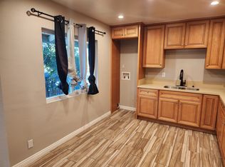 15001 Orange Ave APT 3, Paramount, CA 90723