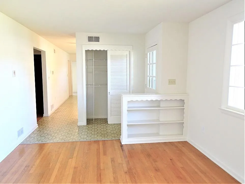 3 bed, 1.5 bath, 1616 sqft, $1,795 — Photo 2
