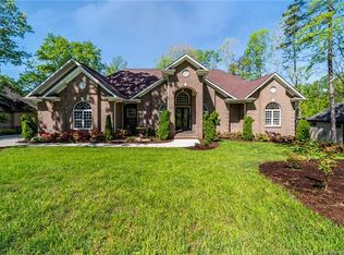 4012 Oldstone Forest Dr, Waxhaw, NC 28173