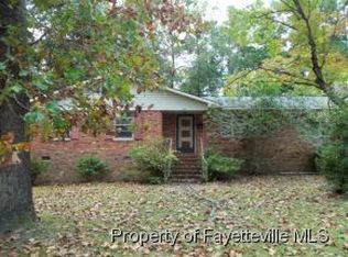 216 Temple Ave, Fayetteville, NC 28301