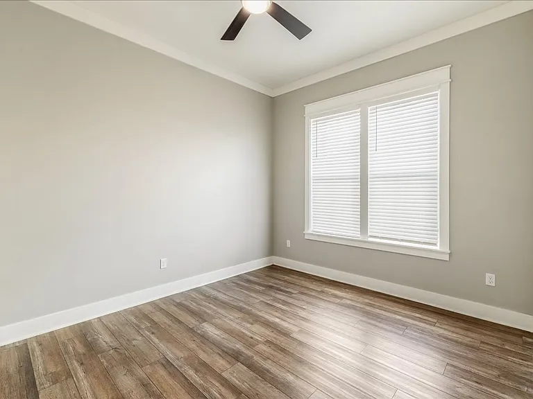 4072 Biltmore Ave — Photo 44