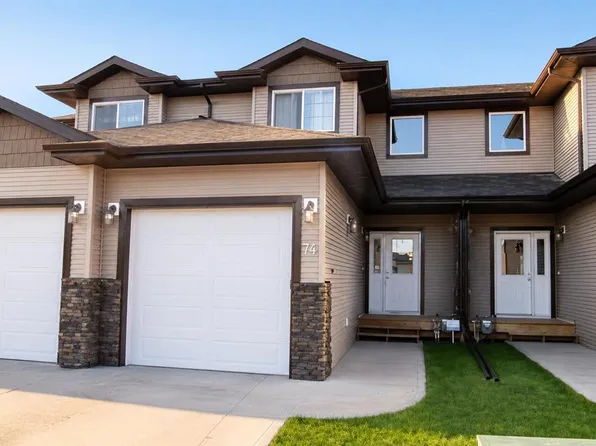 74 E Parkway Dr, Blackfalds, AB T4M 0G4