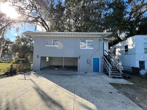 5th image of 336 N Westmoreland Dr