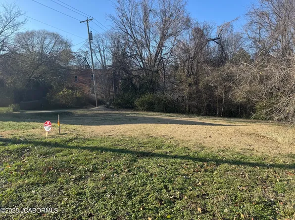 206 Chestnut St, Jefferson City, MO 65101