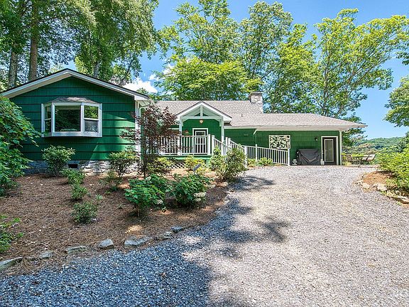 2nd image of 753 Country Club Dr