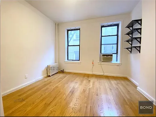 Rented by Bond New York | media 9