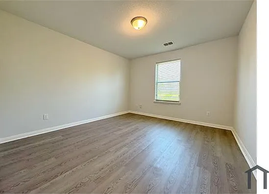 2950 Parker Rd — Photo 15