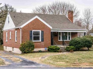 606 Westover Dr, Staunton, VA 24401