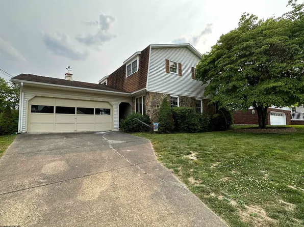 113 W North St, Bridgeport, WV 26330
