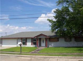 4647 Donna Dr, New Orleans, LA 70127