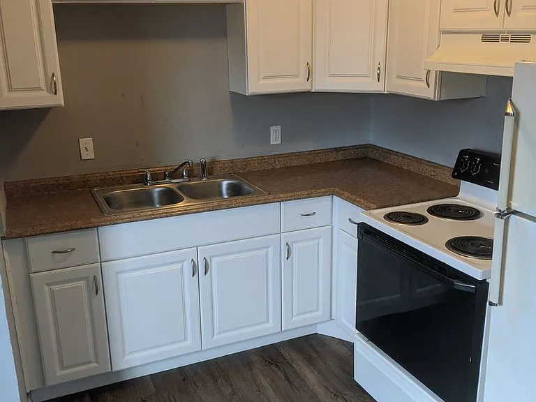 211 N Washington St — Photo 9