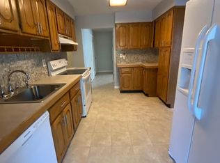 30 Overton St #1, Deer Park, NY 11729