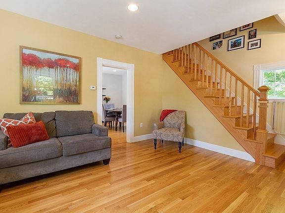 5th image of 45 Rock St