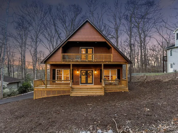 750 Flower Dr, Mc Gaheysville, VA 22840