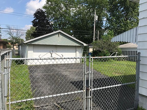2nd image of 7537 Montana Ave